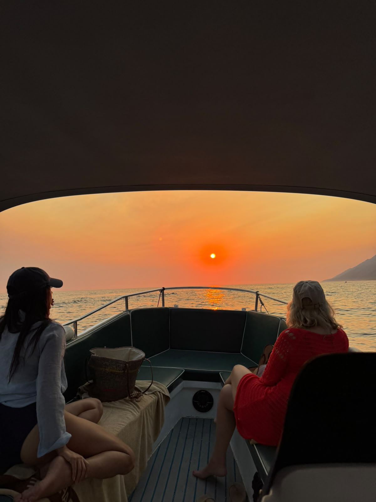 Himara boat tour sunset